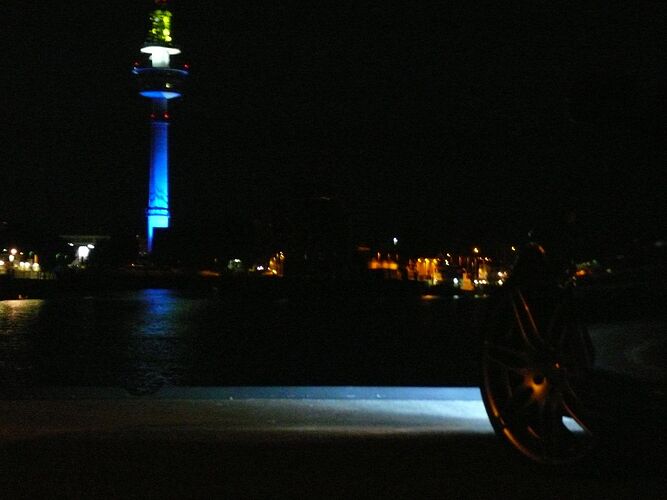 0450995001217161696.jpg|200x