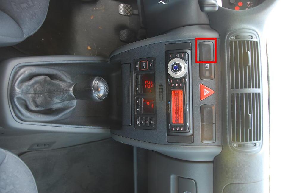 8L] Kofferraum Beleuchtung - HiFi, Car-Alarm und Elektrik (8L) - A3-Freunde