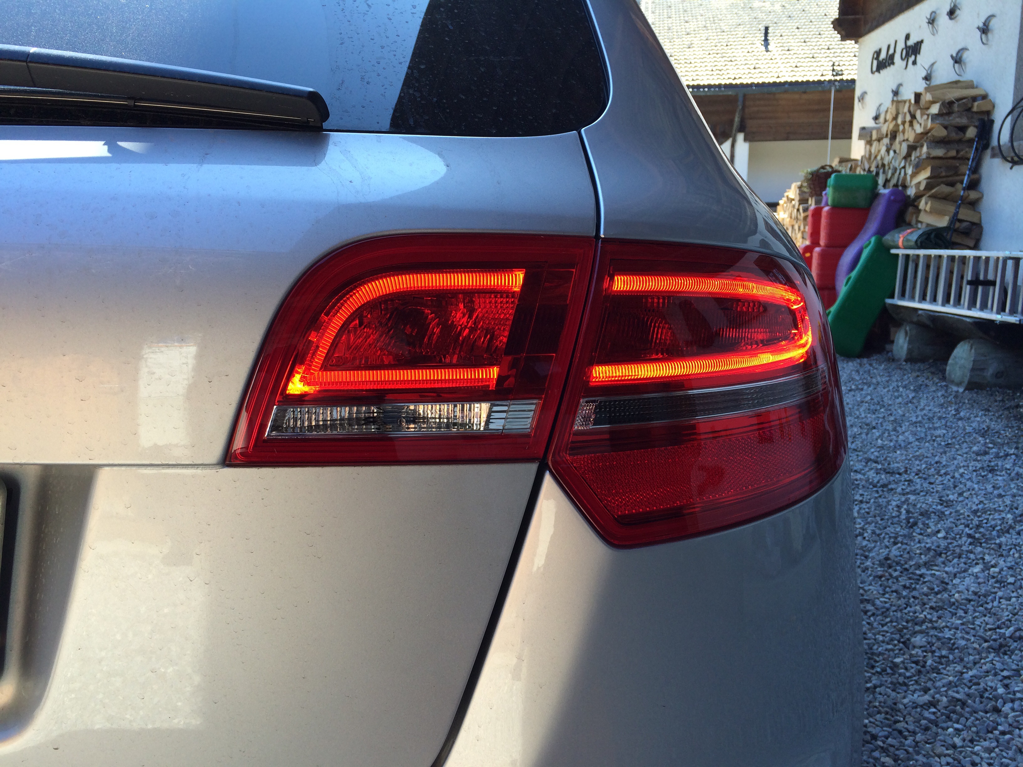 Audi A3 Sportback Facelift Original Rückleuchten Set  ahw-shop - VW AUDI  Original Ersatzteile und Zubehör