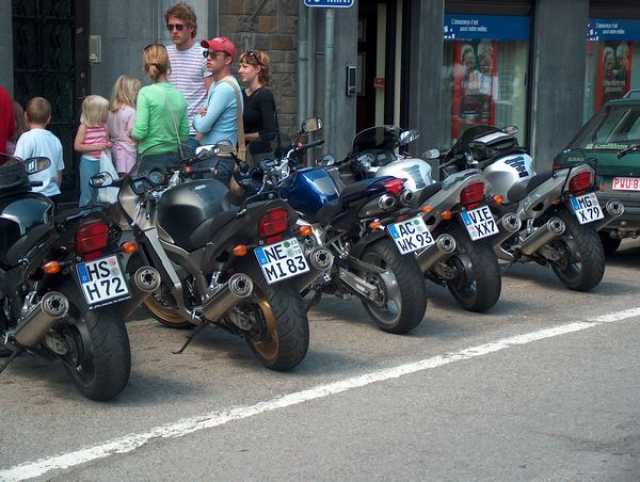 7687_A.jpg