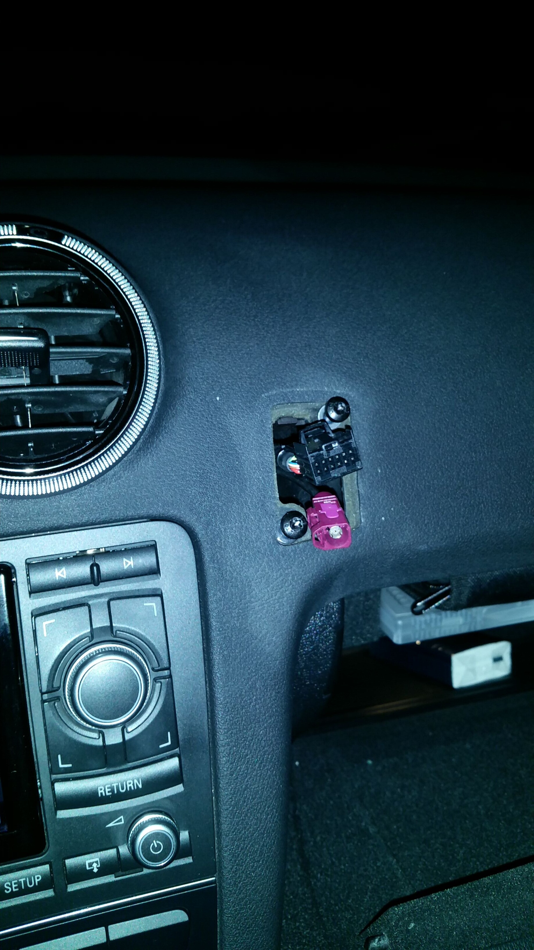 Handyhalterung Armaturenbrett - HiFi, Car-Alarm und Elektrik (8P